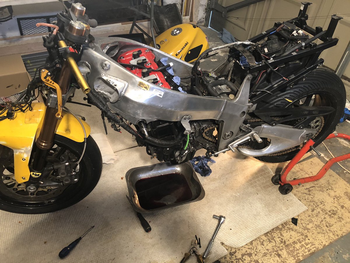 TeamSeventyOne's tweet photo. Having a break from the #zx10r today. Working on an old friend #zx7r - engine out soon 👍#lifeaftercraner #gettingreadytorace https://t.co/Pkd71L2QJ9