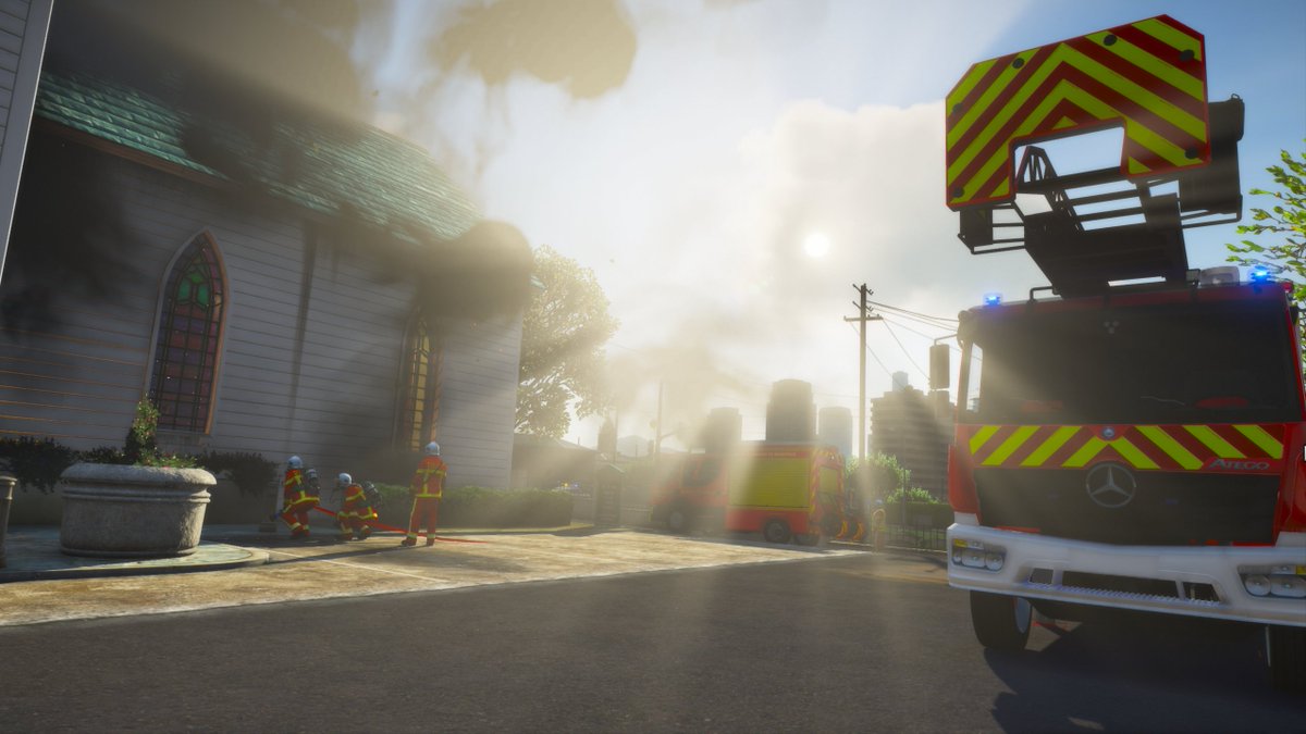 #SIMULATION #BMPM #DCPJ
Hier soir, les <a href="/PompiersSDCPJ/">Pompiers SDCPJ</a> sont intervenus pour un feu d'église. De nombreux moyens engagés, tels que des FI, une VRCG ainsi qu'un MEA!🚨🚒👨‍🚒