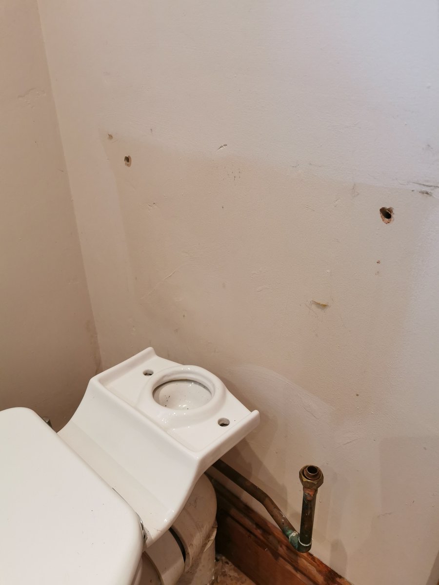 envoid's tweet photo. @Bijington You're meant to doing plumbing 😉 https://t.co/gLMA9inUXg