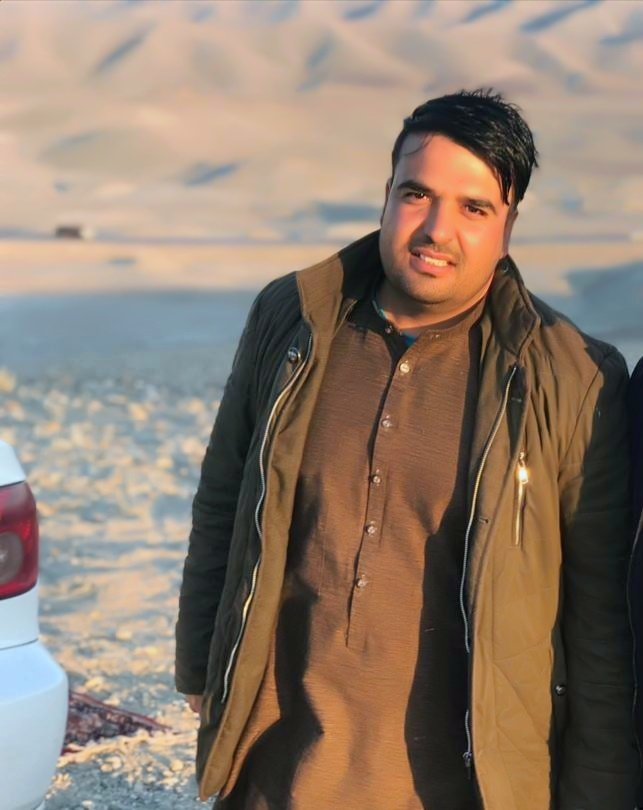 RoheedWs's tweet photo. سترګو ڪې خومار  خدايه توبه  توبه
          دومره ښڪلى يـــار خدايـه توبه  توبه
نـــور به درتـــه نه ګورم توبه مې ده
          شم به ګناه ګار خــــدايــــه توبه توبه
خدايـ��ــه ګناهونـــــــه مې ټول وبښې
          وايم استــــــــغـفار خدايه توبه توبـه
WS https://t.co/0FKb18XkIO