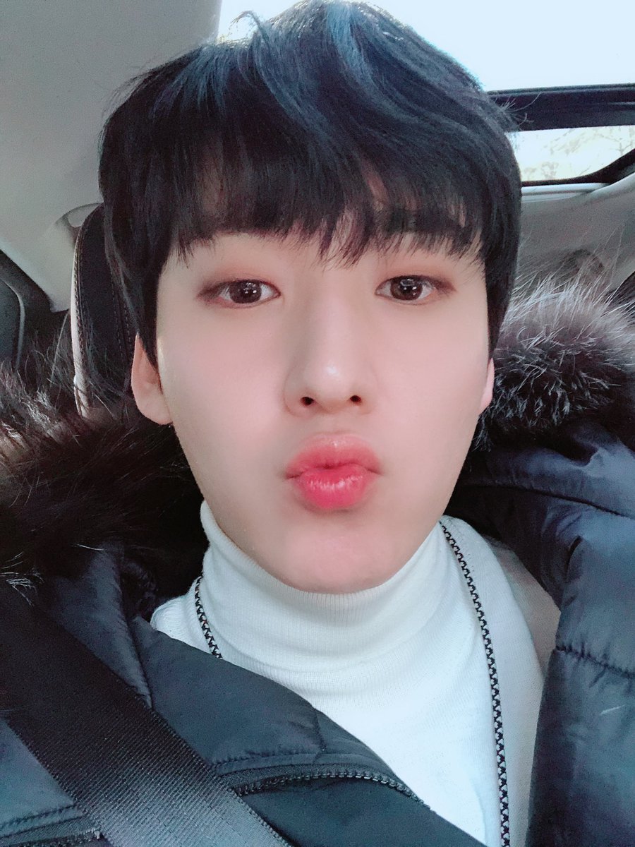 kevinwoo91's tweet photo. 오늘 정말 행복한 하루였어요!!
좋은 밤 되세요 클로버!😘🍀
今日会えて幸せな一日だったよ！
おやすみ😘🍀
I had an amazing time with you guys today! Thanks for joining!!😘🍀 https://t.co/k5Zz41U7Fp