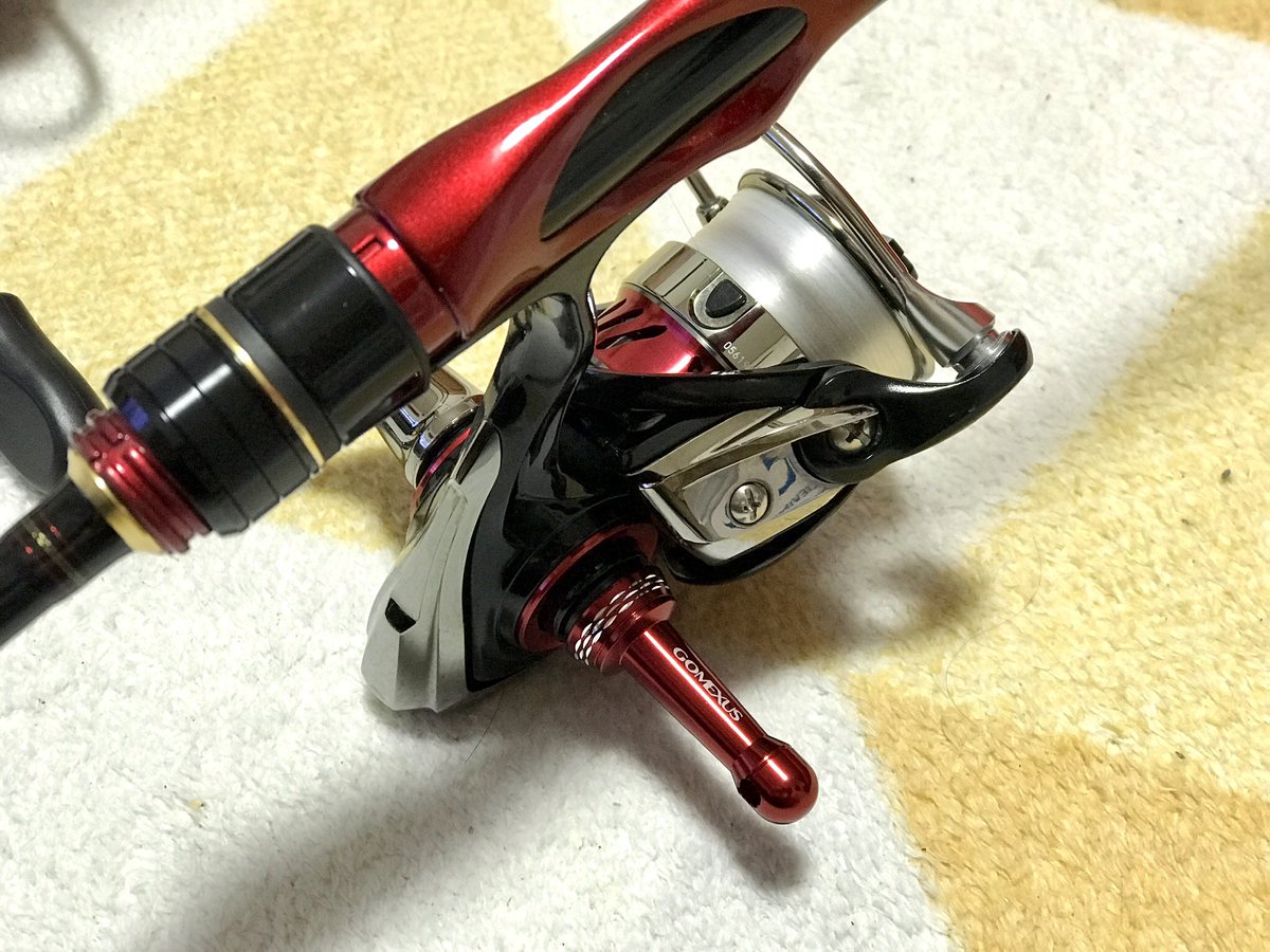 Nao リールスタンド付けてみた W 赤がカッコいい 自己満 W Daiwa リールスタンド ゴメクサス サンライク 月下美人