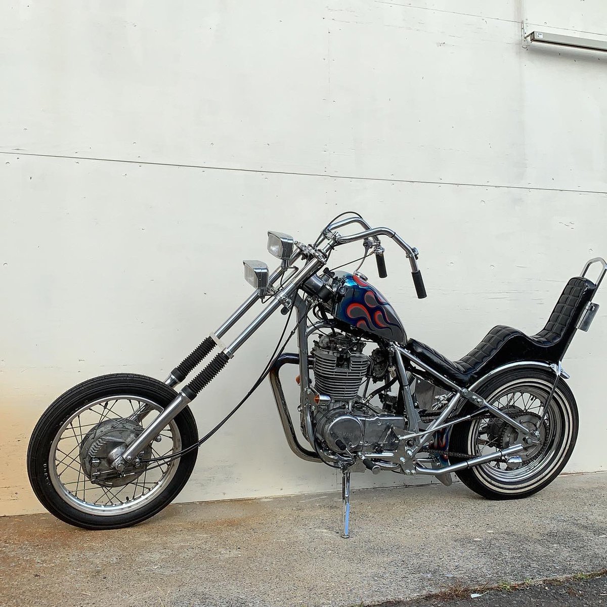 2persenter's tweet photo. 2%ER No.173 SR400 hardtail chopper.
フォワードコントロールのジョッキーシフトはしばらくすれば新商品で発売です❗️
Webギャラリー▶️ https://t.co/uUMmZN47f7
紹介動画▶️ https://t.co/hBIYyCCcdN
走行動画▶️ https://t.co/Y3MvTAjuez
#sr400 #sr500 #2presenter #ツーパーセンター https://t.co/JPOV9J7lWP