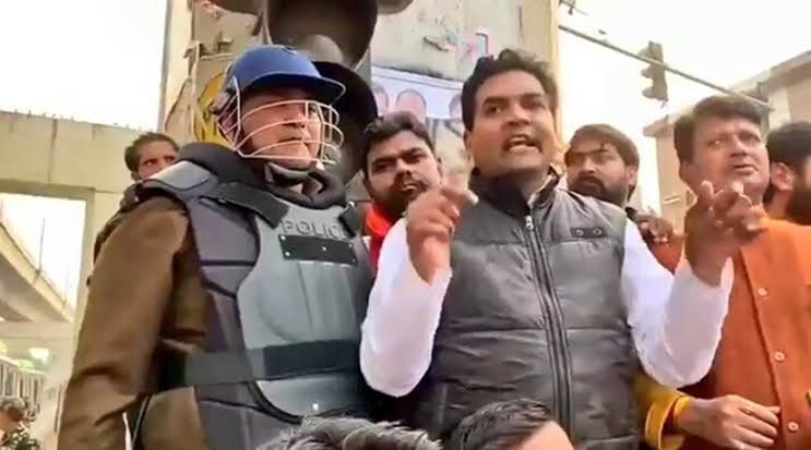 Rahul_444444's tweet photo. @Sandeepnewsman #PermanentBanOnKapilMishra
Sare kisan dhyan rakhe is prakar k #tiddi dal aap k protest shamil m na ho jae🤣🤣😂
Follow must 🥺🥺🥺🥳
@KapilMishra_IND
https://t.co/2UwbJ4oMMJ