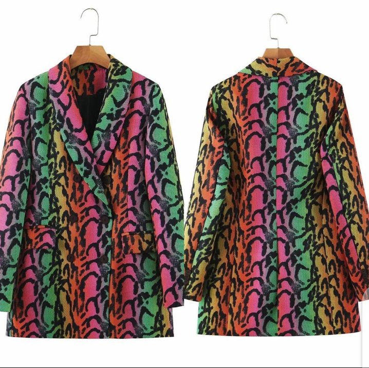 AbeeThis's tweet photo. @Its_Teegold It is what you can afford you will get 

Please I sell affordable wears,bags,shoes etc 
Zara clothes, sandals, bags etc available 
My location is Lagos and I deliver nationwide 
Swift Delivery  Zara blazers 11000 naira 
Check ig Abeescollections 🥰 https://t.co/YQRiH0jdqR