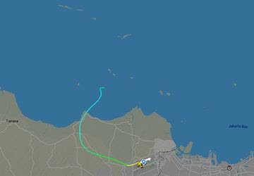 Marchfoward's tweet photo. Pihak Berkuasa Indonesia telah menemui serpihan Srivijaya Air SJ 182 yang hilang 4 minit selepas berlepas daripada Lapangan Terbang Soekarno Hatta Jakarta menuju Pontianak, Kalimantan

Ia membawa 62 orang penumpang. Pihak berkuasa sudah menghantar pasukan penyelamat ke sana https://t.co/J63I6bhzbp