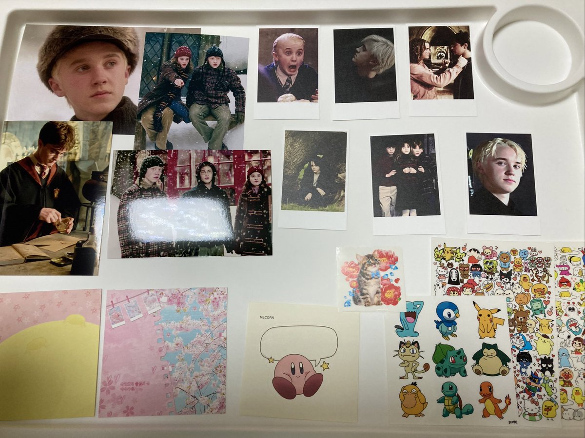 muu__ya's tweet photo. RT추첨 이벤트)
RT추첨 해포판 한 분께 사진에 있는 사진 4장, 폴라 6장, 인스 5개, 떡매지(몇 장 없음ㅠ) 2종 드려요!
우편비 본인 부담해주실 수 있는 분만 알티해주세요! https://t.co/jvl6UhITRn
