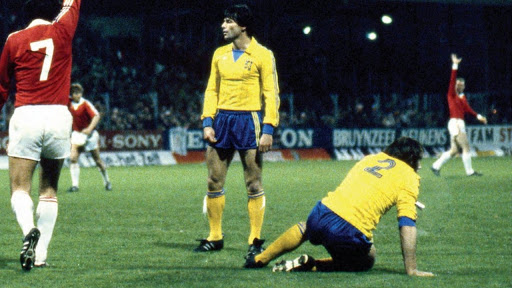 En effet, les lionceaux figurent régulièrement au sein des premières places du classement.De surcroît, en 1981, le club, porté par l’attaquant Patrick Revelli, se hisse même jusqu’en demi-finale de la Coupe UEFA, en s’inclinant seulement contre l’AZ Alkmaar.