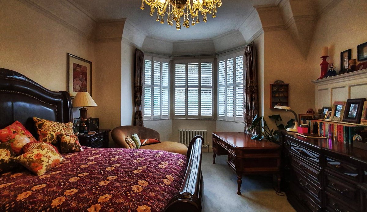 edinshutter's tweet image. Check out this gorgeous bay window shutter!

Got #ShutterEnvy? Book your FREE contactless appointment today at edinburghshuttercompany.co.uk

#windowShutters #shutters #interiorDesign #interiors #windows #design #edinburghShutterCo