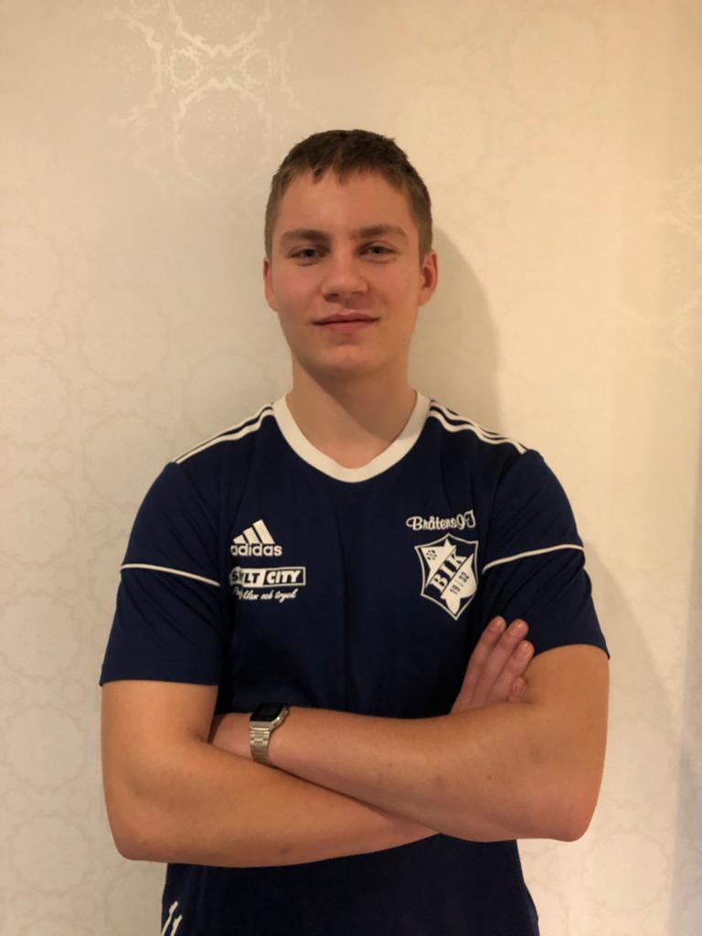 ik_herr's tweet photo. Bråtens egna mittfältsgeneral, Ludvig Eriksson, är klar för en säsong till!! En hårt slitande mittfältare med hjärta för Bråten 💙 gött Ludvig!
#VHBV https://t.co/UPIDDqIQDI
