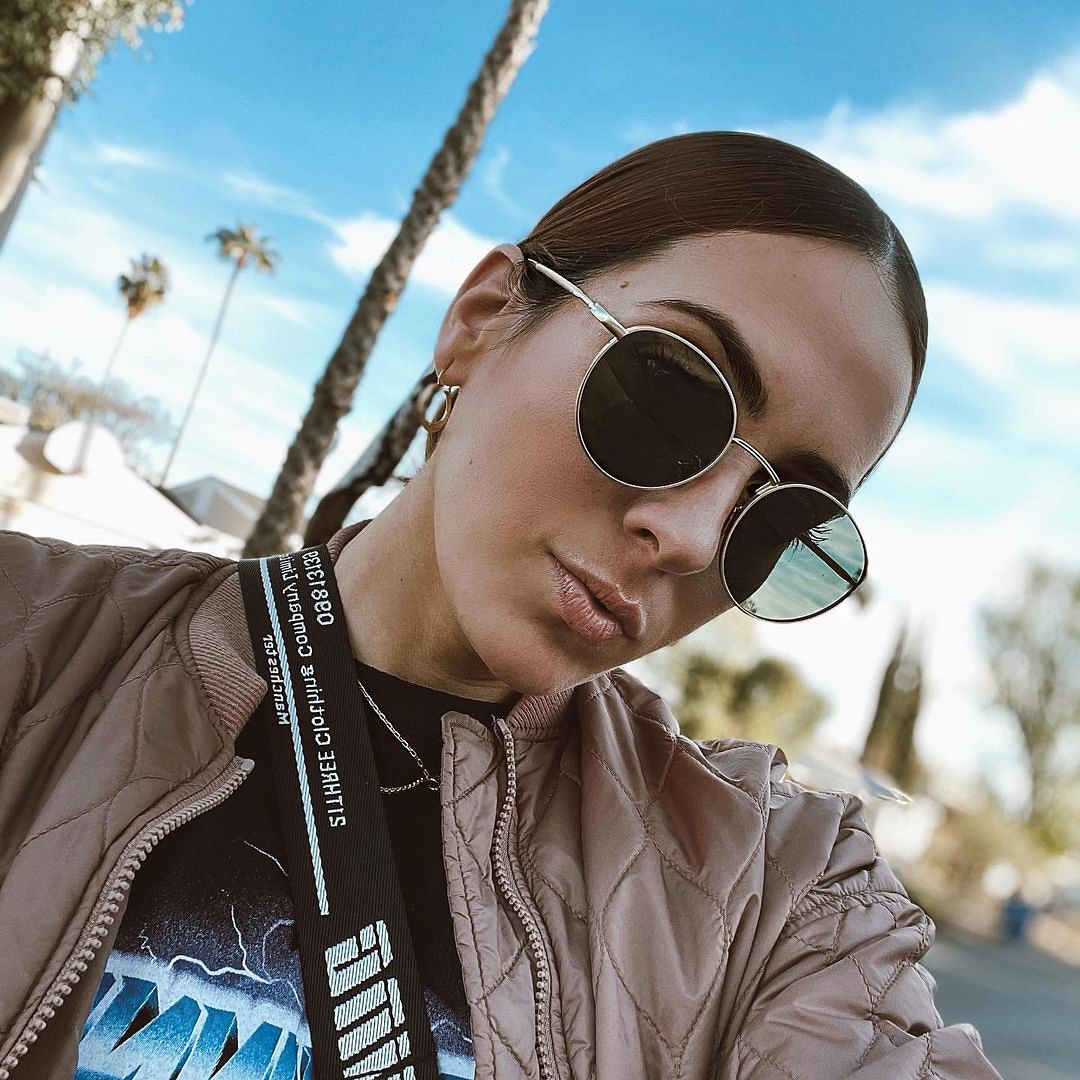 sungaitofficial's tweet photo. Never assume that loud is strong and quiet is weak.
📷:IG@love_nat
.
.
.
.
.
.
#sungait #sungaitglasses #sungaitfashion #oversizedsunglasses #shadeslover #shadesofyou #shadesonfleek #sunniesspecs #specsph #vintagesunglasses #vintageshades #wintervibe https://t.co/nnGe6NLhnj