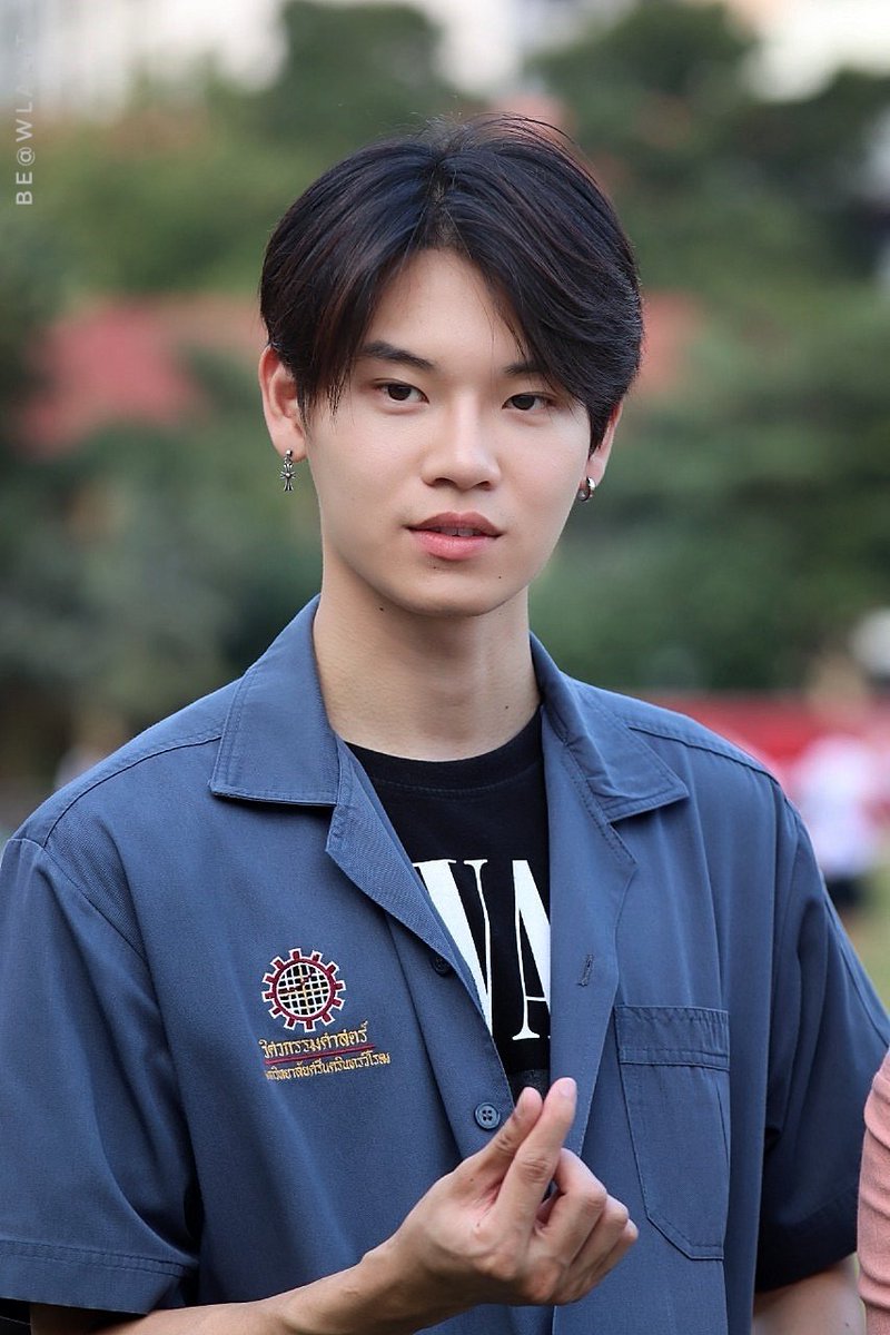 25Monpiaya's tweet photo. #หยิ่นจะเป็นที่รักเสมอ
เป็นที่รักเสมอนะคะสุดหล่อจะเฝ้ามองเธอเติบโตเเบบนี้ไปตลอดไปให้ไกลนะคะไกลจนเรามองไม่เห็นเลยก็ได้เเต่อย่าหยุดเติบโตนะเรารักเเกนะหยิ่น♥️🌷
#yinyin_anw @yinyin_anw https://t.co/qdbkiTL8nY
