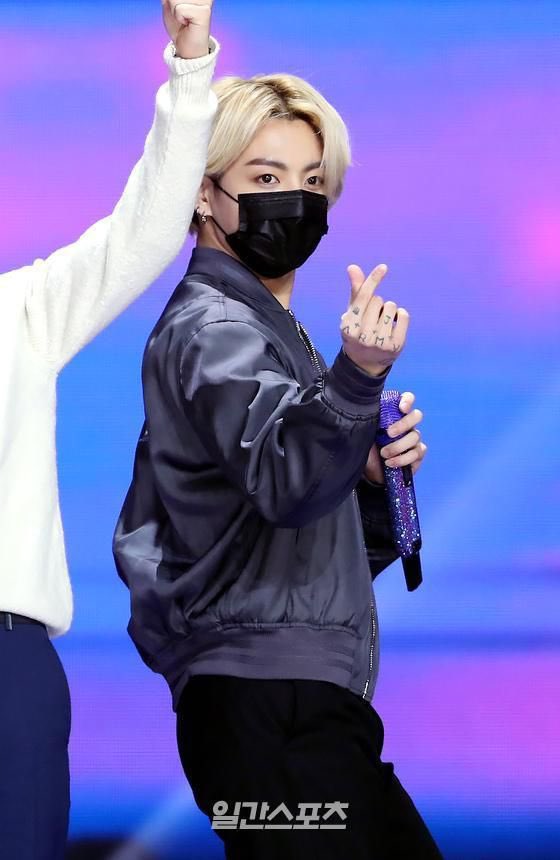 シュガ Bts防弾少年団 X 復帰 Twitterで話題の有名人 リアルタイム更新中