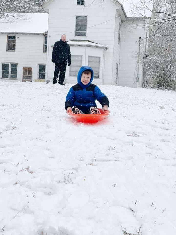 dallaspeyton's tweet photo. #WVwinter #poppytweet https://t.co/lDBbQPMAFr