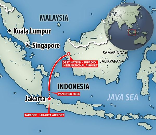 CarlosJrCollaz3's tweet photo. DAILY MAIL:
Boeing 737 passenger jet VANISHES over sea after 'falling 10,000ft' https://t.co/zoFo7zD4u0 via @MailOnline 
 following takeoff from Indonesia and VANISHING off radar - as rescuers find debris in the ocean. Families of the passengers and crew are fearing the worse. https://t.co/6eBHsNaZFc