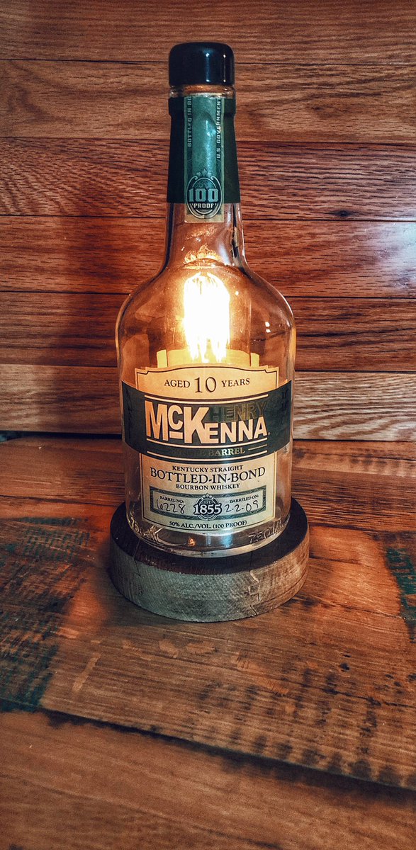 Ksp583's tweet photo. This one was another first and The McKenna bottle had been waiting patiently it’s turn to shine. #McKenna #heavenhilldistillery #Kentucky #bourbon #etsy #etsyshop #bourbon #bourbonbarrel #McKenna10 https://t.co/AtaOpwSUsQ