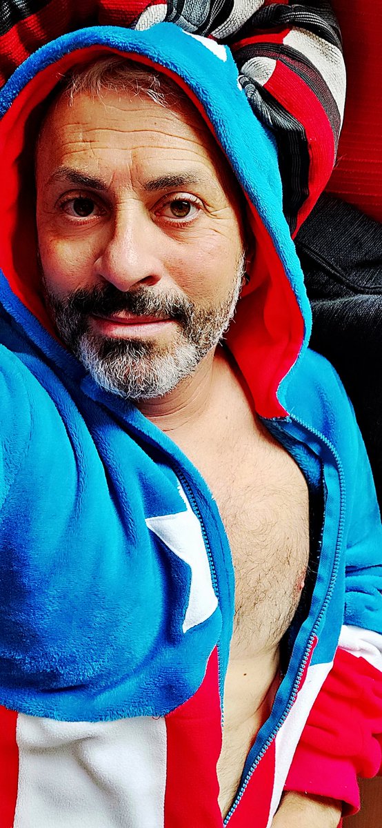 atony_gm's tweet photo. No ahí nada más confortable que estar en casa, calentito,con el #TemporalFilomena 

#gaymadrid #gayespaña #gaybear #gayoso #gaydaddybear #gaydaddy #hairgay #gaybarba #gaybeard https://t.co/TGw0OD3R4M