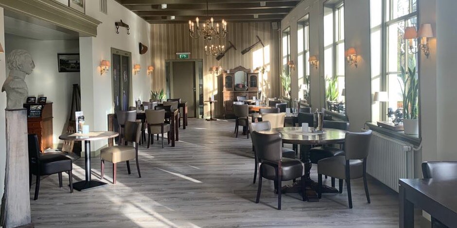 H_Frederiksoord's tweet photo. 👍🏻 Klaar en blij! Een nieuwe vloer in De #Gasterij. We hopen u binnenkort weer te mogen ontvangen in deze sfeervolle ambiance. Graag tot ziens! 

👉🏻 Met dank aan Urzo woninginrichting Meppel

https://t.co/7acxGWHpzT #frederiksoord https://t.co/BiKDNlYAtY