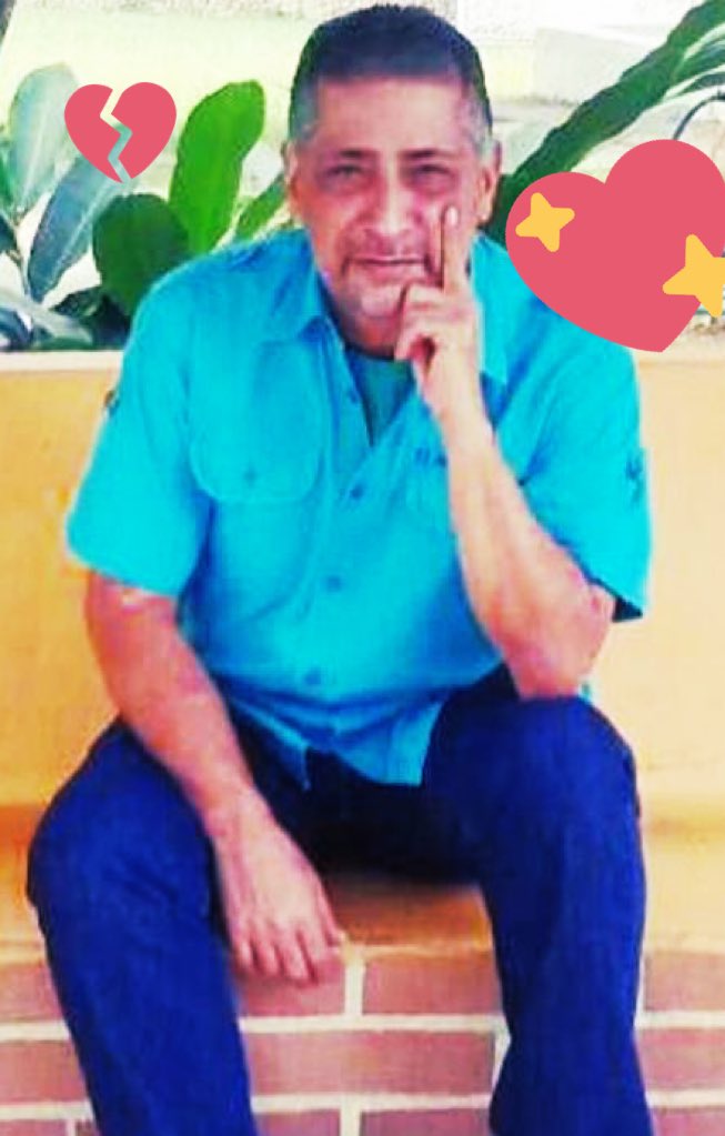 Maby80's tweet photo. Feliz cumpleaños. Te extrañamos #AníbalChávez #Tío https://t.co/CV1GEGWXZh