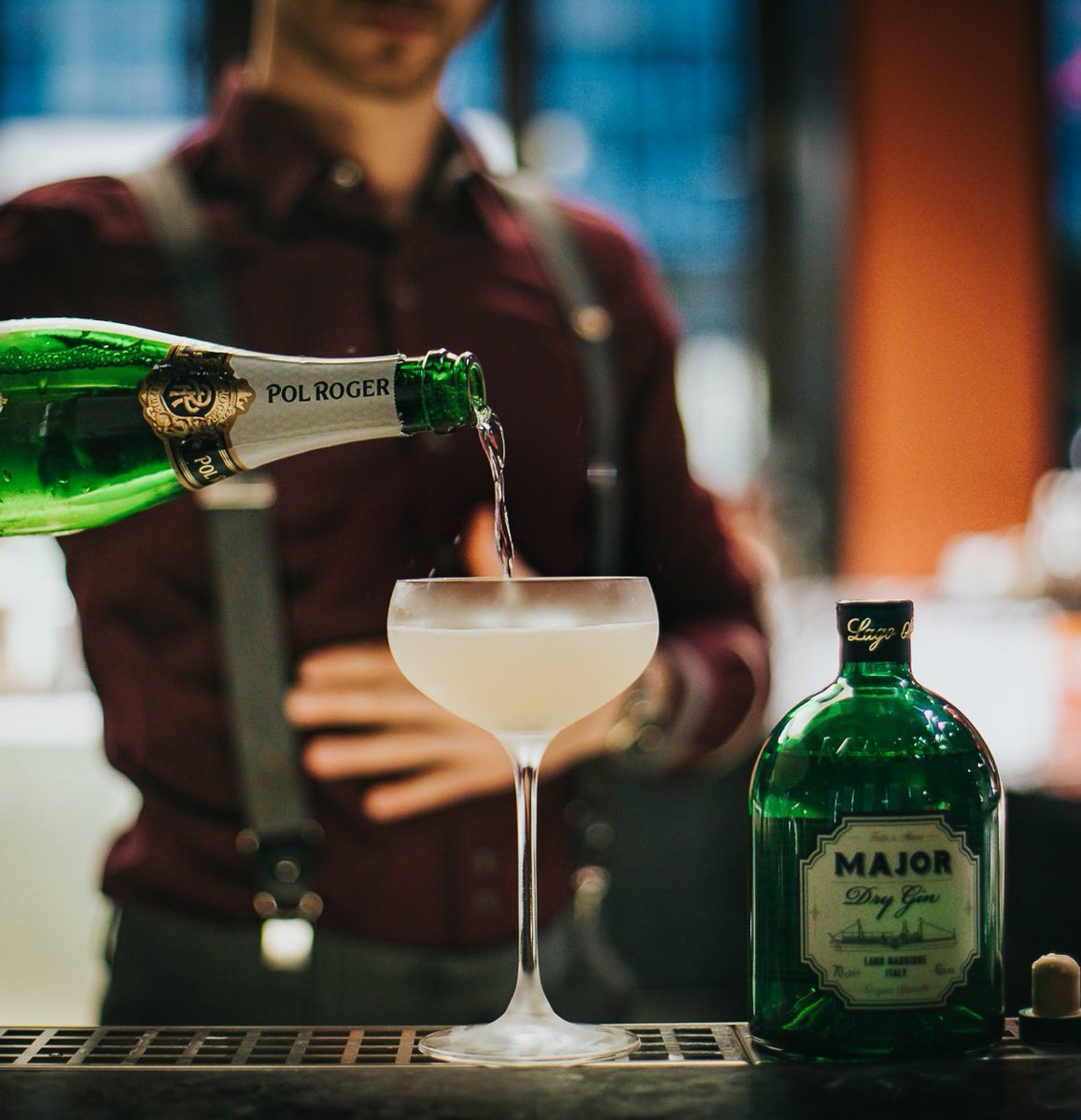 𝙂𝙞𝙣 &amp; 𝘾𝙝𝙖𝙢𝙥𝙖𝙜𝙣𝙚 ... Scopri le ricette sul nostro sito web 👉🏻 ʟɪɴᴋ ɪɴ ʙɪᴏ 📲 

#majorgin #lagomaggiore #italia #gin