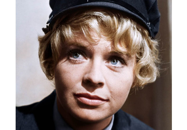 Good morning! Happy birthday, Susannah York! 