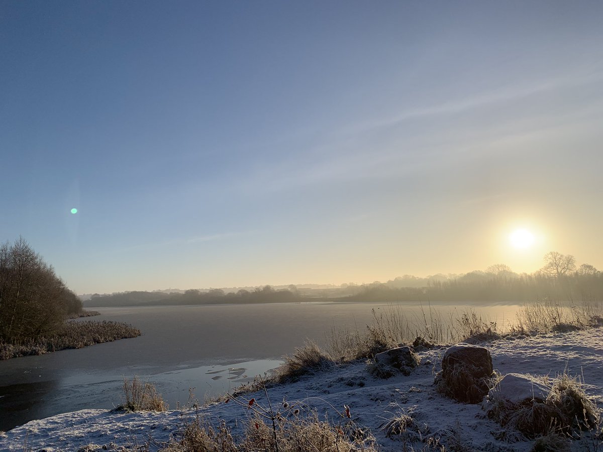 1974Parky's tweet photo. A beautiful walk this morning....
7.45am & -3c in #newmillerdam when we set off! 22.5k later & it wasn’t much warmer! #lockdown
#notton #walton #hawparkwood #anglerscountrypark #walkshire https://t.co/Hg9k5wYgPE