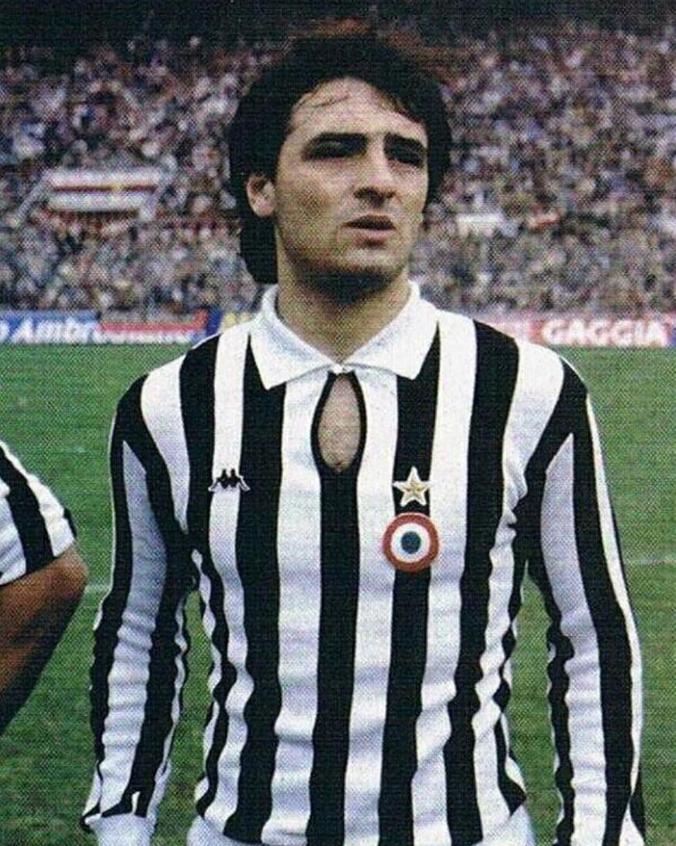 old school juventus jersey