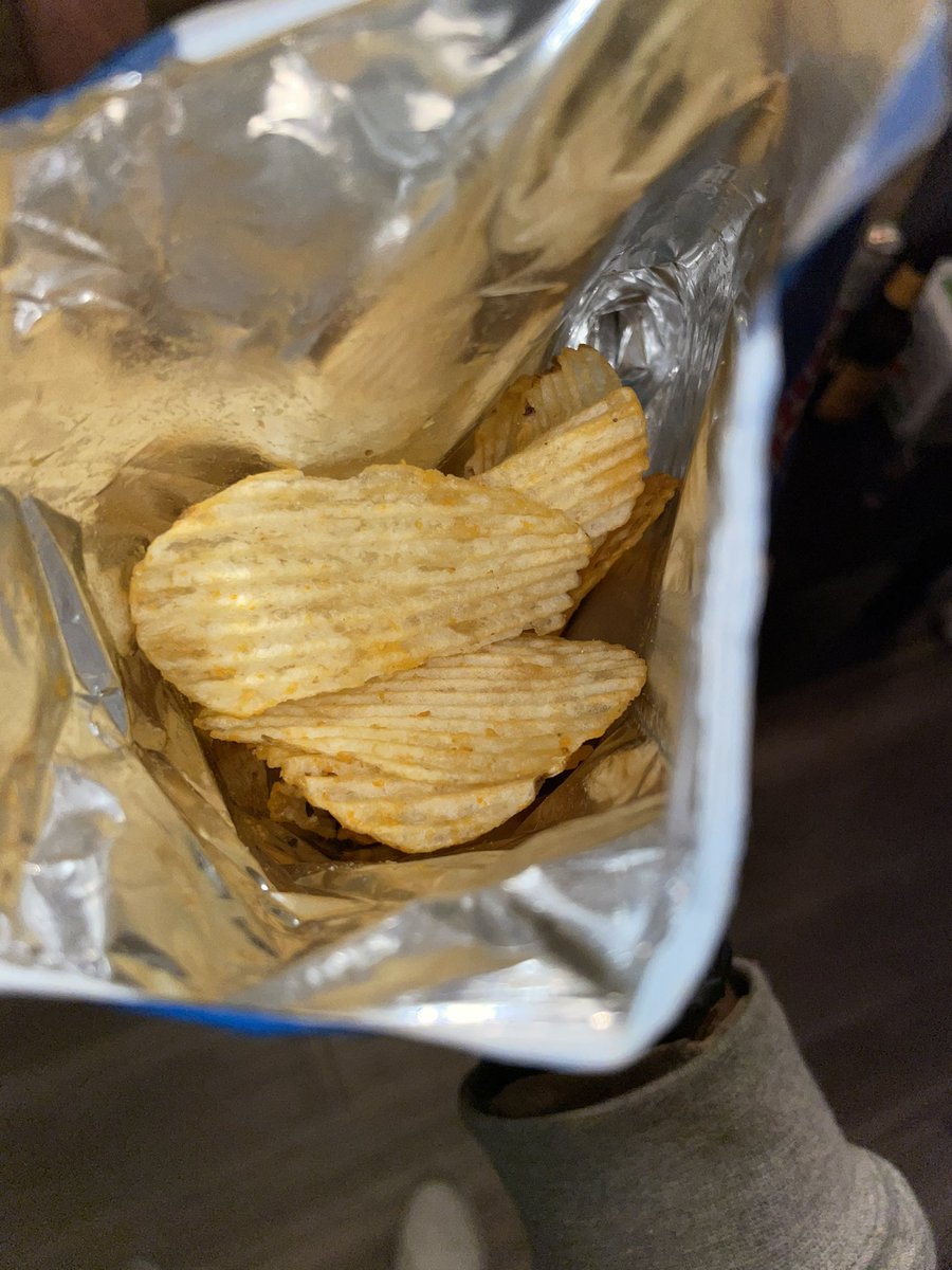 eeeige's tweet photo. Are these right ? @RUFFLES https://t.co/oDZ5w3fjU5