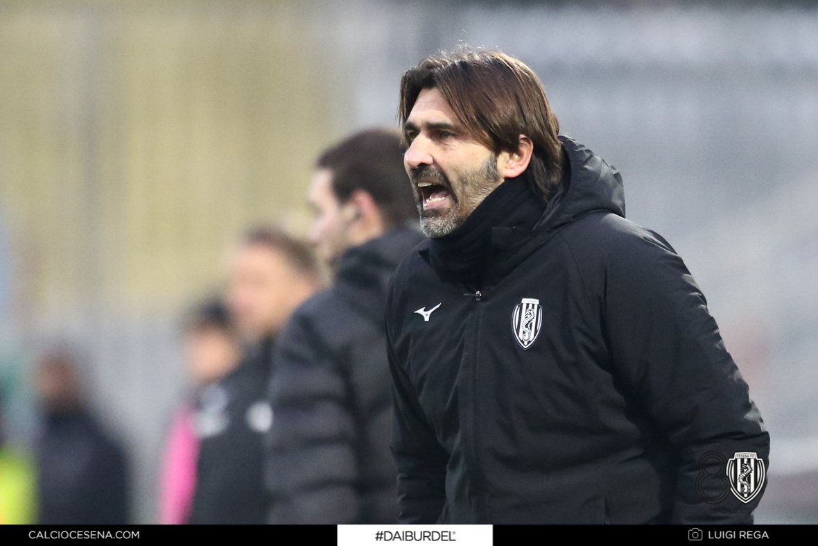 calciocesenafc's tweet image. 🗣️ "La prestazione è stata di altissimo livello, contro una delle più forti del campionato"

🎙 L'analisi di William #Viali al termine di #CESSUD 0-0

➡️ calciocesena.com/it/news/2021/1…