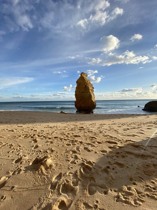 My location to shoot today is fire https://t.co/O93uYcHJoE