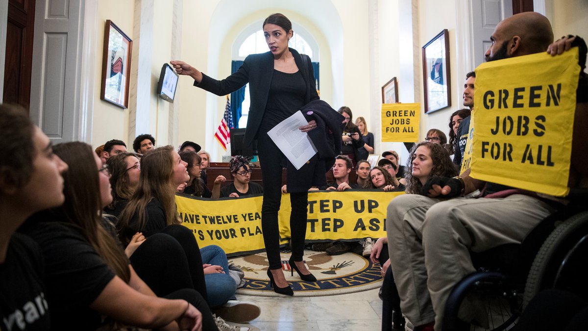 Remember when @AOC held a protest inside Nancy Pelosi's office 3 years ago? 51 people were arrested. Why wasn't she? 🤔