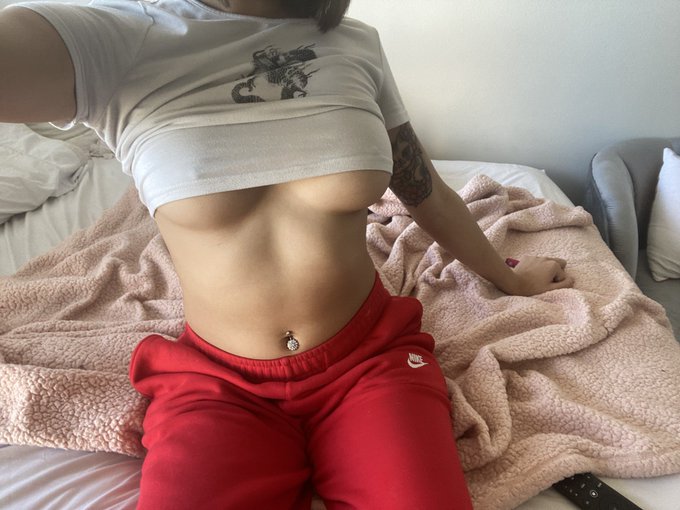 A lil morning underboob never hurt nobody 🥰✨ #adulttalent #nude #sex #asian 🧿🤍 https://t.co/qWTFBiHz<a href="/tag/adulttalent"class="tags">#adulttalent</a><a href="/tag/sex"class="tags"><span>#sex</span></a><a href="/tag/nude"class="tags"><span>#nude</span></a><a href="/tag/asian"class="tags"><span>#asian</span></a>