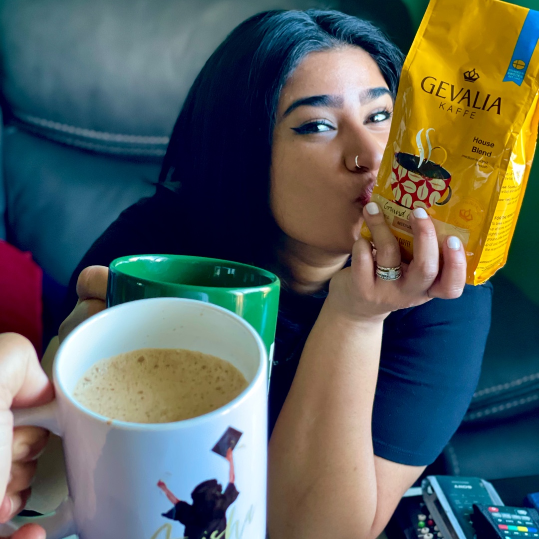 SimaRana1's tweet photo. A coffee a day keeps the grumpy away. #contest #complimentary #ThePerfectCup #Gevalia #GevaliaKaffe #GEVALIAxInfluenster @Influenster @gevalia https://t.co/Wg2vqUx11c