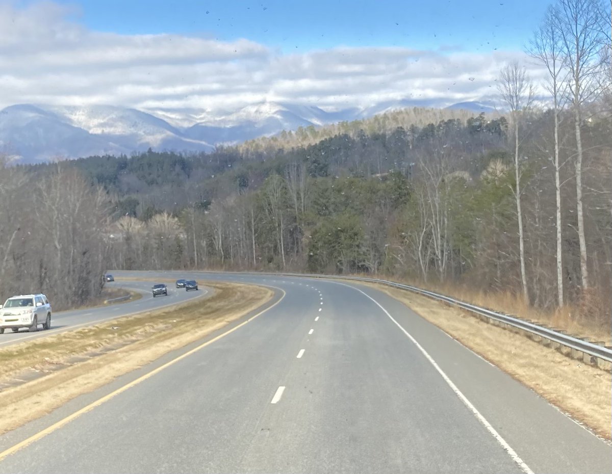 CoachKileyHill's tweet image. This is not a photoshop scene from  from paramount pictures...This @WCU @CatamountWBB #WNC        Bigger things to value in a small town with a great school and great people #keepthingssimple hello 2021!