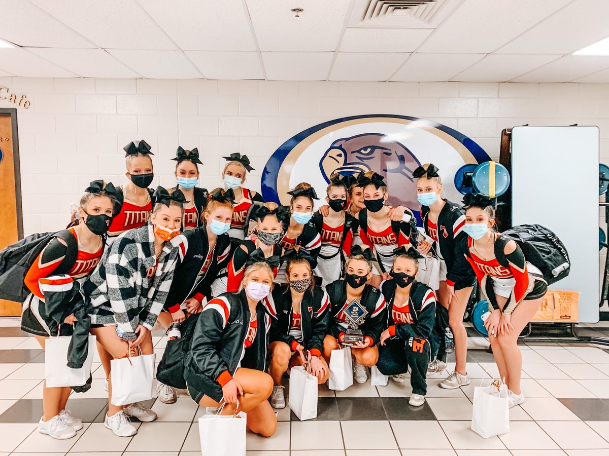 NOHS Competition Cheer tweet media