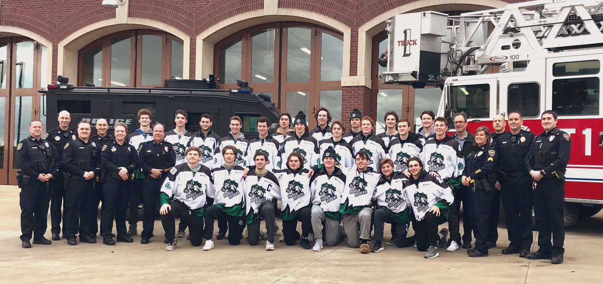 RidertownUSA's tweet photo. Today is National Law Enforcement Appreciation Day. We would like to thank everyone in the @CR_Police department and across the country who work hard to keep their communities safe every day. #NationalLawEnforcementAppreciationDay #EveryGoalMatters https://t.co/t1a5lmDYPB