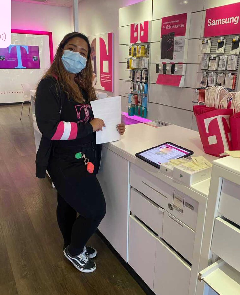 204th and Perry kicking off the day with three lines and a TVision from Genesis! 
#UnleashTheEast
