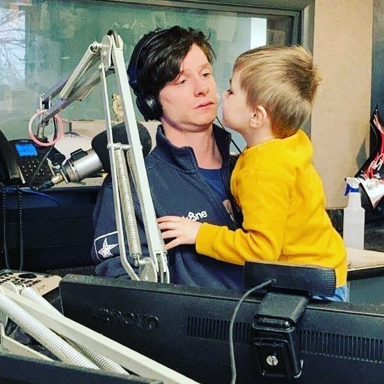 AdamontheX's tweet photo. My life in one photo. #radio #HeyLittleOne https://t.co/AdpLWqUWTR