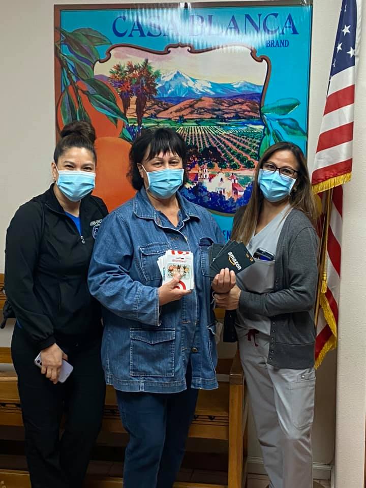 unacuhcp's tweet photo. Despite the havoc that #COVID19 has wreaked on our communities, Riverside UNAC/UHCP nurses & health care pros hope their contributions make a difference in the lives of families in need at Casa Blanca Home of Neighborly Service & Path of Life.
#BeyondTheBedside #NursesGiveBack https://t.co/oSiR5jXmFY