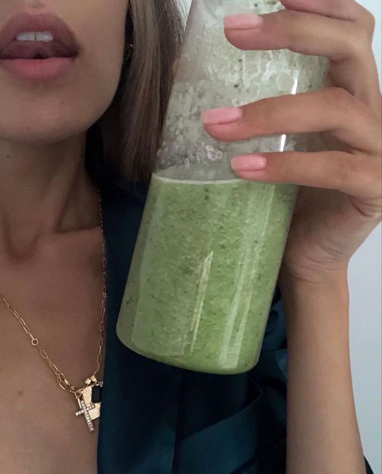 wolfiefendi's tweet photo. green juice https://t.co/rWwfP1d68s