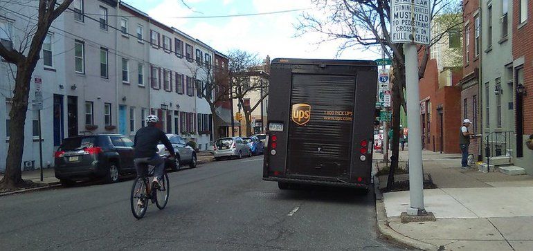retailgeek's tweet photo. This week will see a record number of returns as we start the #returnageddon season. Reverse logistics are expensive and difficult, putting a major strain on profitability, carrier capacity, and are generally an ecological disaster. https://t.co/gb9nNaM9Pu via @RetailDive https://t.co/lZs8THjBj1