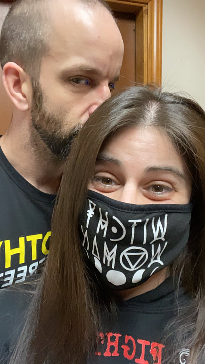 ram_slam_throw's tweet photo. #loving my #newmask ‼️ @ABFabDoubleD 💋 does too!! It works 😁 #thankyou #voodoopriestess 🕯 @mistressMariaTR 💀 #witchywoman🌙 #joinmycollective💫 https://t.co/nWHkhLLt2g