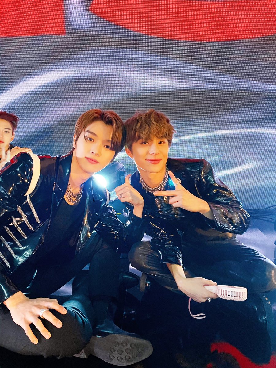 JSCSAVE's tweet photo. Sungchan with Lucas and Jungwoo
#SUNGCHAN #성찬 https://t.co/VOG45Nk7I2