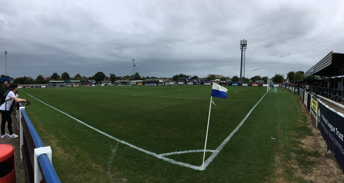 From the Camp Nou to Grosvenor Vale,  @WealdstoneFC - home of the Raider, a smashing bovril and a 10 minute walk to Aquarius chippy after the game. Hope they've changed that sign to National League South Champions 2020