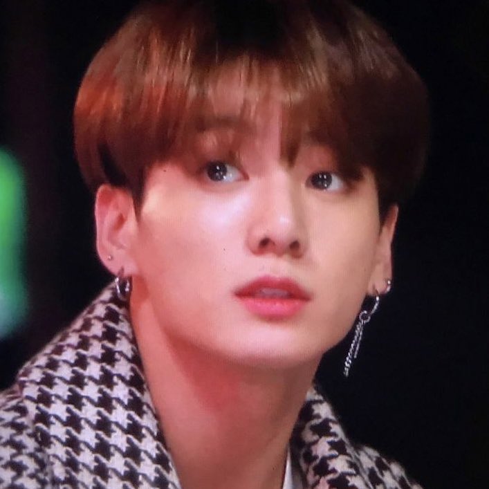 doll faced jungkook; a beautiful thread