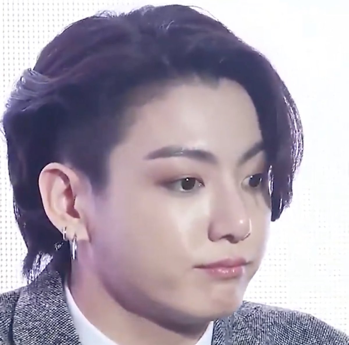 doll faced jungkook; a beautiful thread