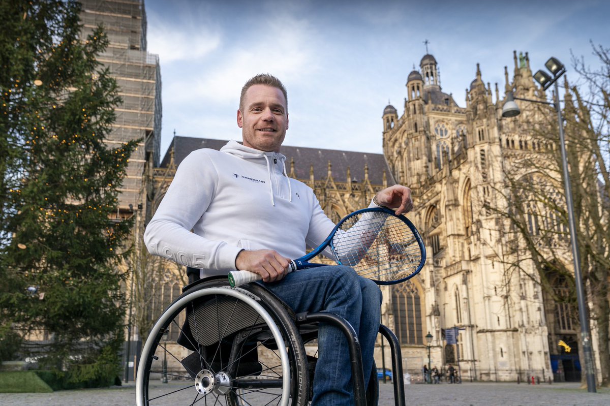 MaikelScheffers's tweet photo. 😎 #denboschismooierdanparijs #shoot #fotoshoot #denbosch #sintjanskathedraal #parade #bosschenaar #timmermansinfra #volvoortokio #paralympics 📸 @MarcBolsius https://t.co/zOkgWa6Pwo