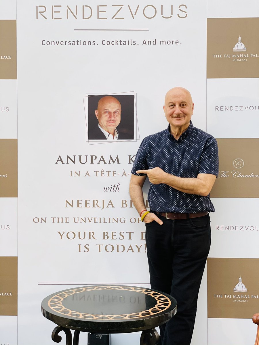 AnupamPKher's tweet photo. Thank you @TajMahalMumbai,  for hosting such a splendid physical launch of my book #YourBestDayIsToday. Thanks @NeerjaBirla for #InConversation session. Great to meet @ParineetiChopra #IqbalChahel &amp; other wonderful people in an evening full of warmth &amp; motivation. Jai Ho! 🙏🏽😍 https://t.co/HJZ5yegQNV