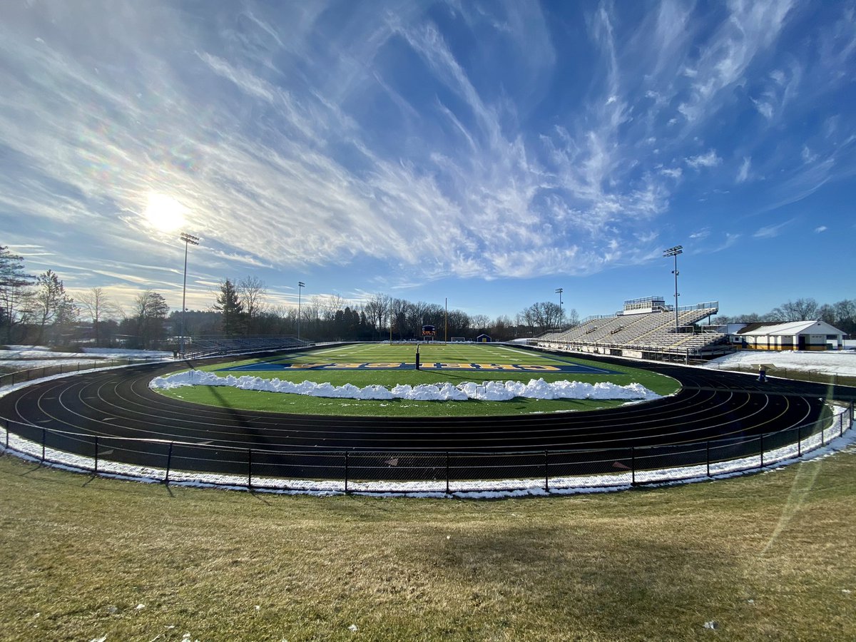 ChelseaBulldogs's tweet photo. It’s a great day for high school football!! #OneChelsea #JanuaryFootball https://t.co/MlO2suLi2Y