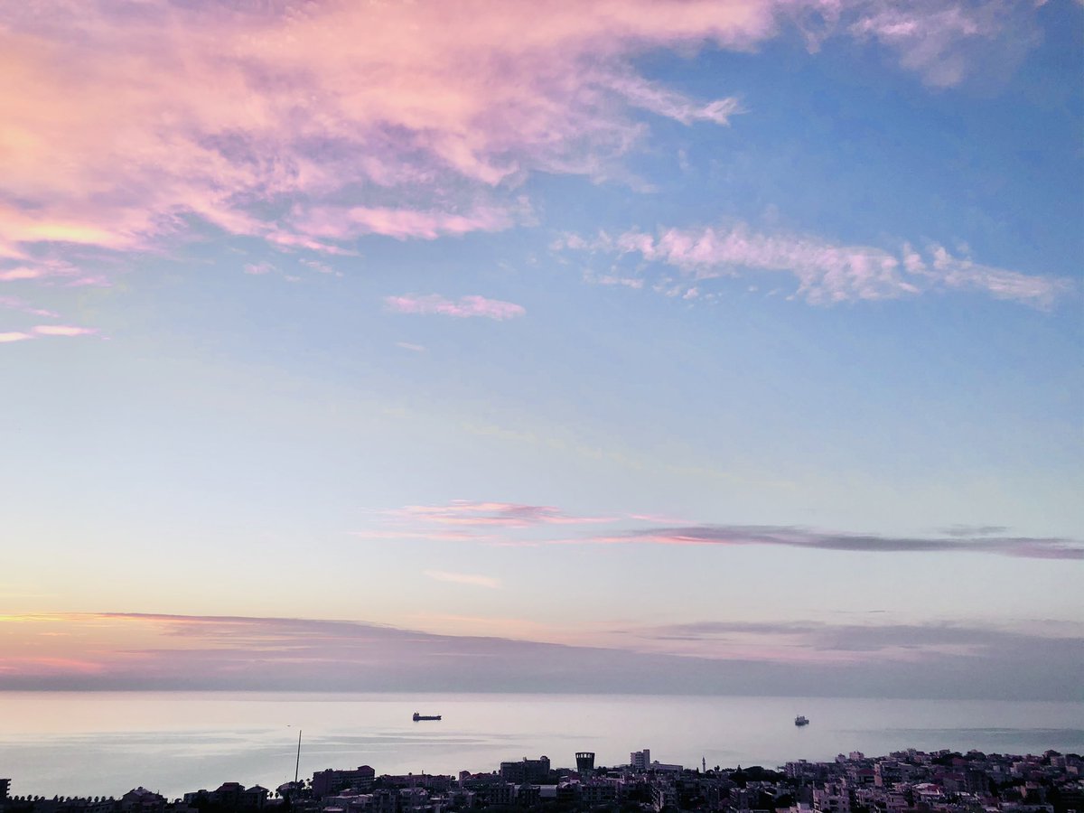 stevekhattar's tweet photo. Today the sunset is pink 🍬🍭 https://t.co/7sVrk6XdSE
